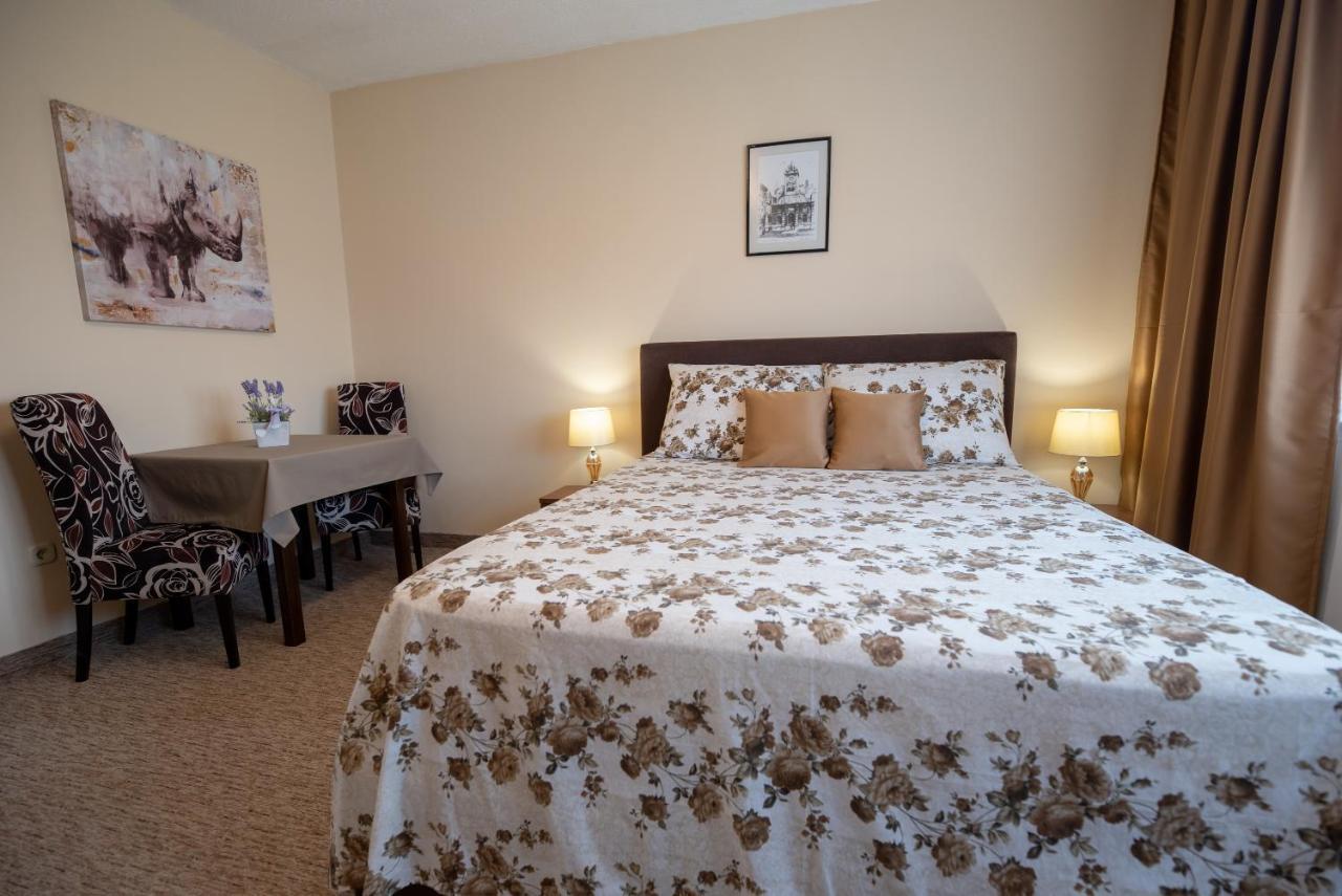 Apartmani Tome Apartment *