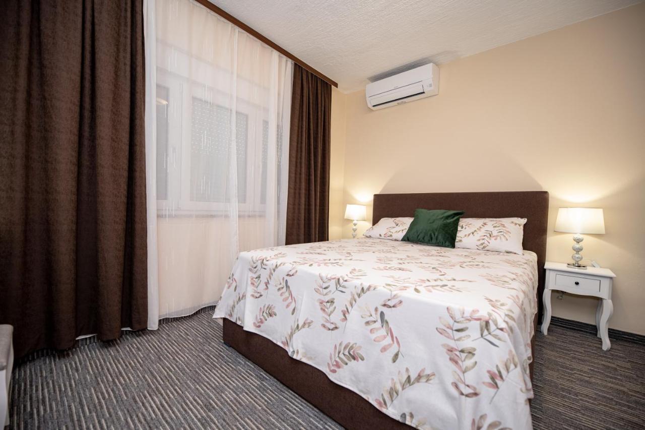 Apartmani Tome Apartment *