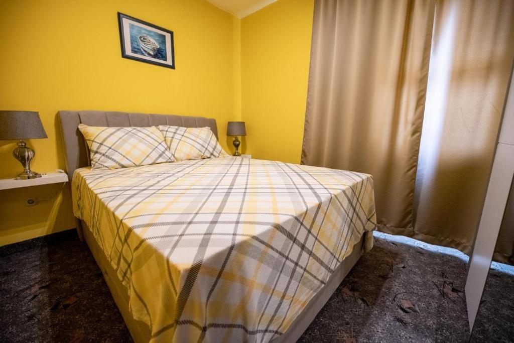 Apartmani Tome Apartment *