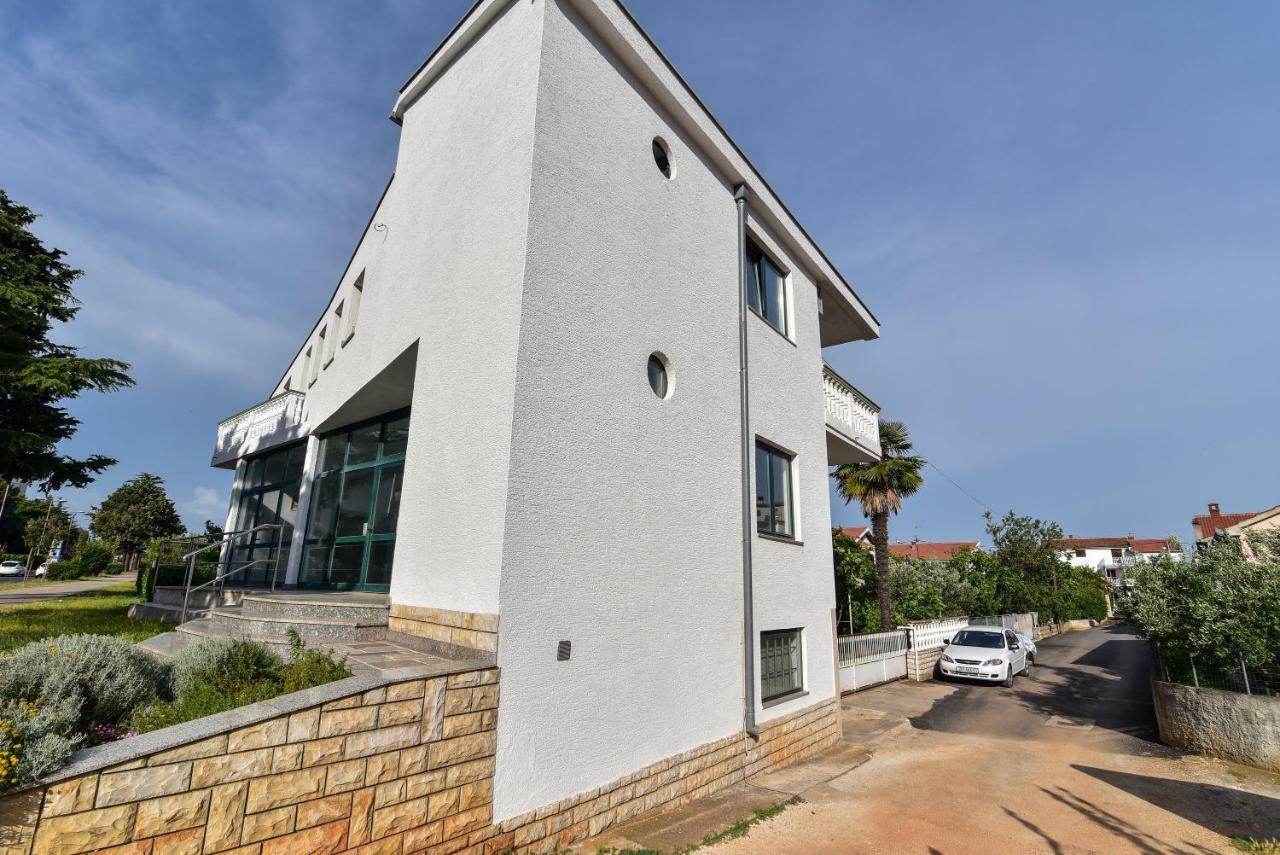 Apartment Apartmani Tome